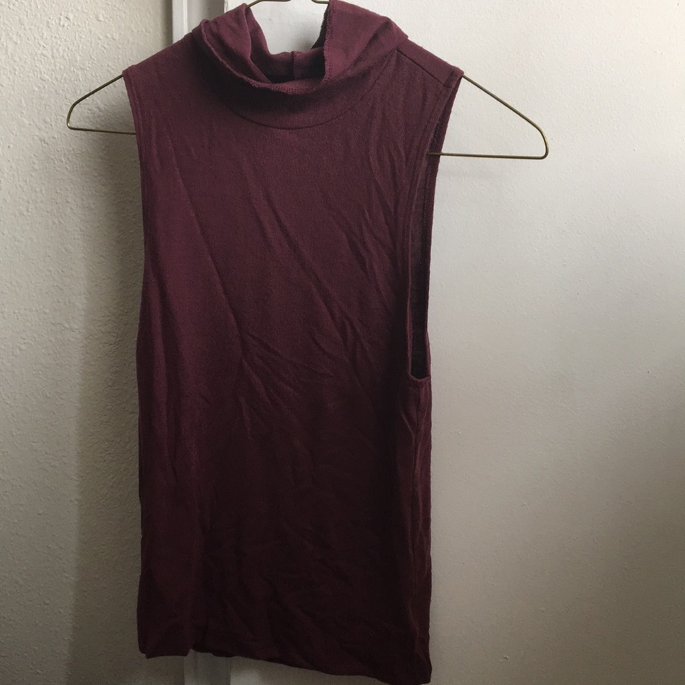 Aerie turtle neck tank top maroon